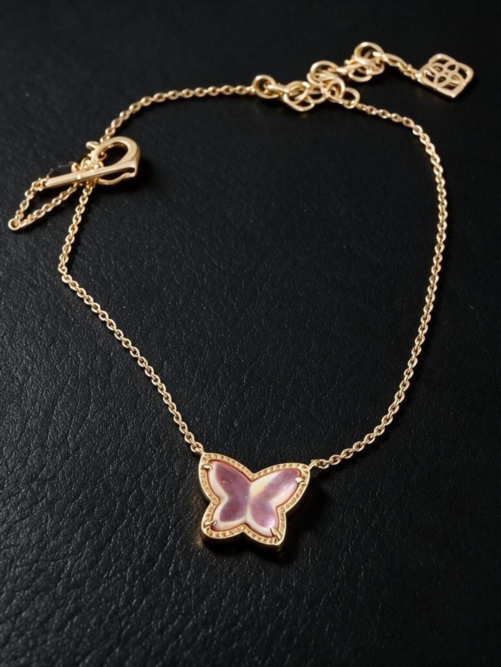 Kendra Scott | 🦋 Necklace